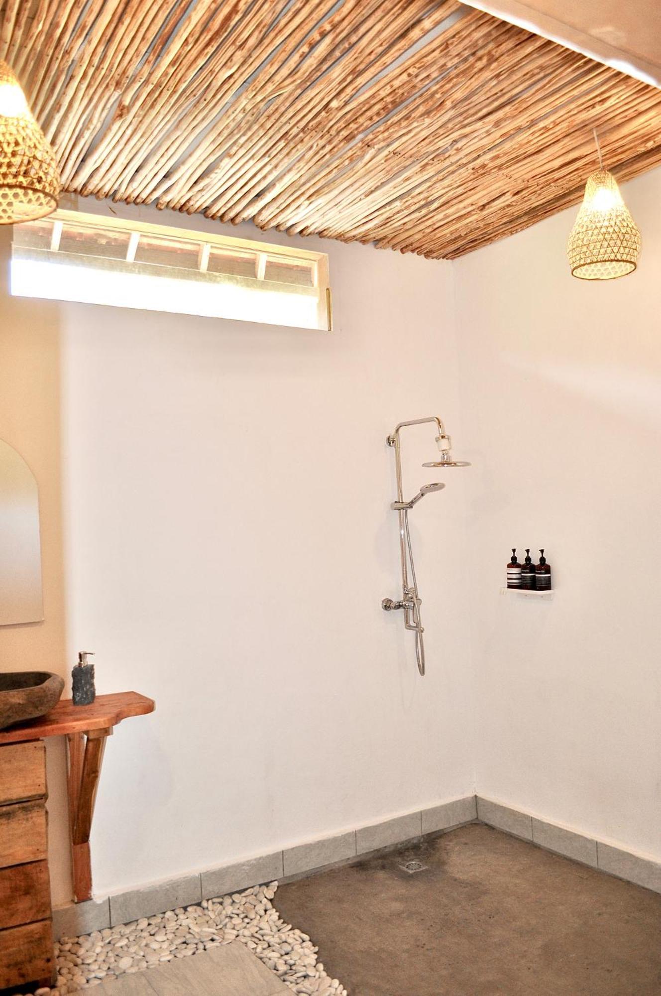 Ripbowl Guest House Selong Belanak Exterior photo