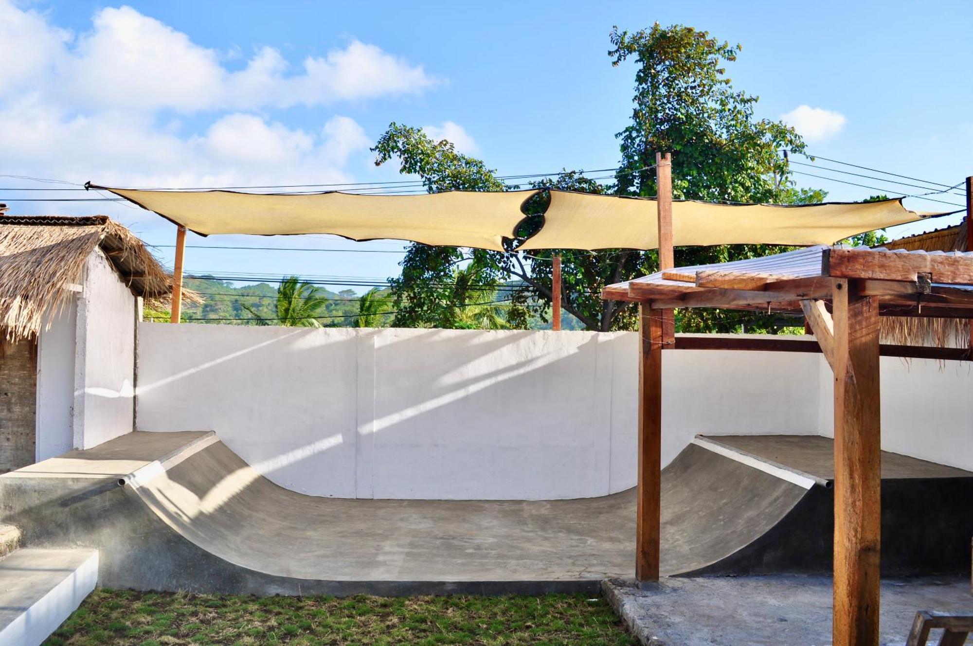Ripbowl Guest House Selong Belanak Exterior photo