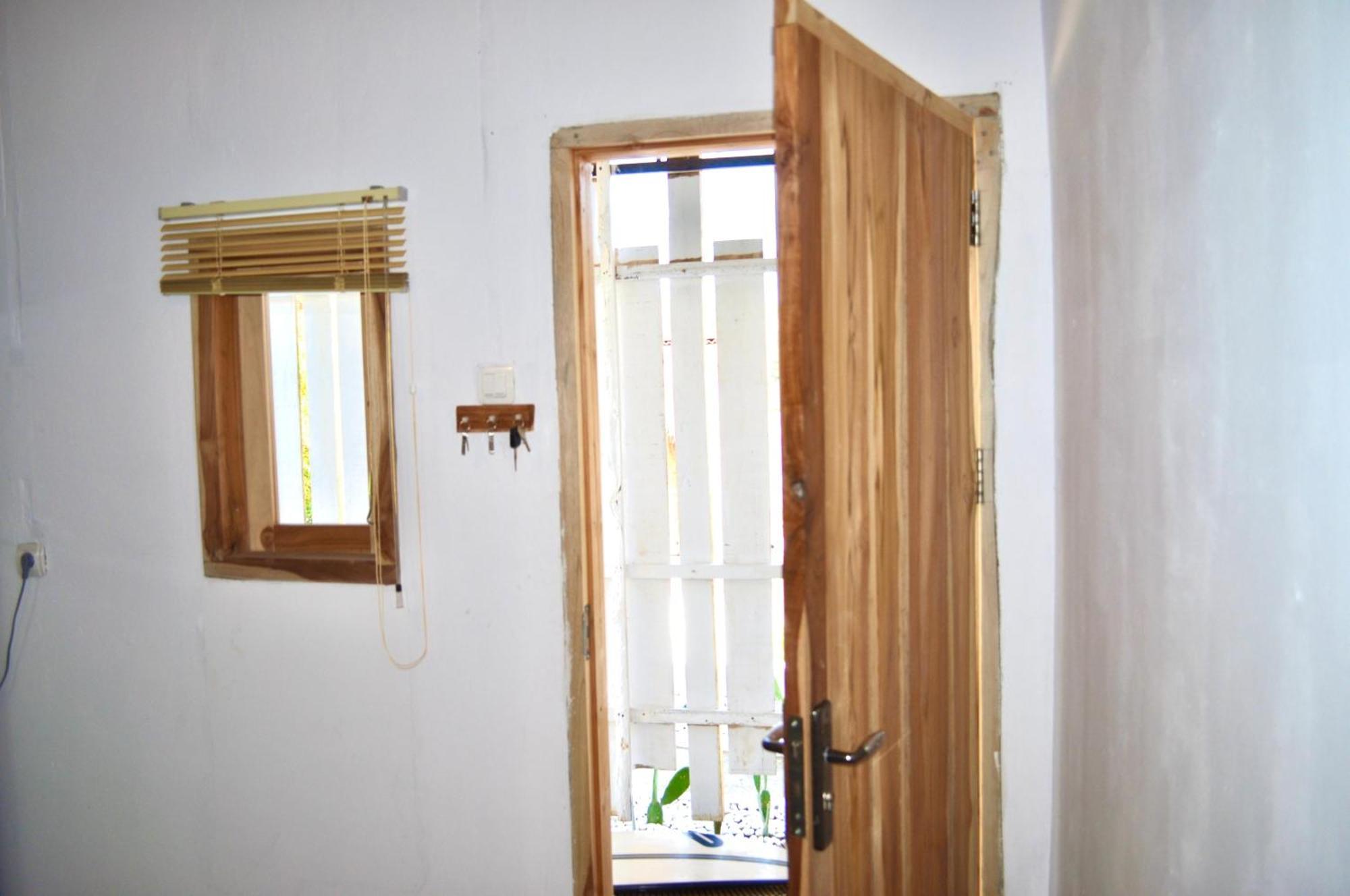 Ripbowl Guest House Selong Belanak Room photo