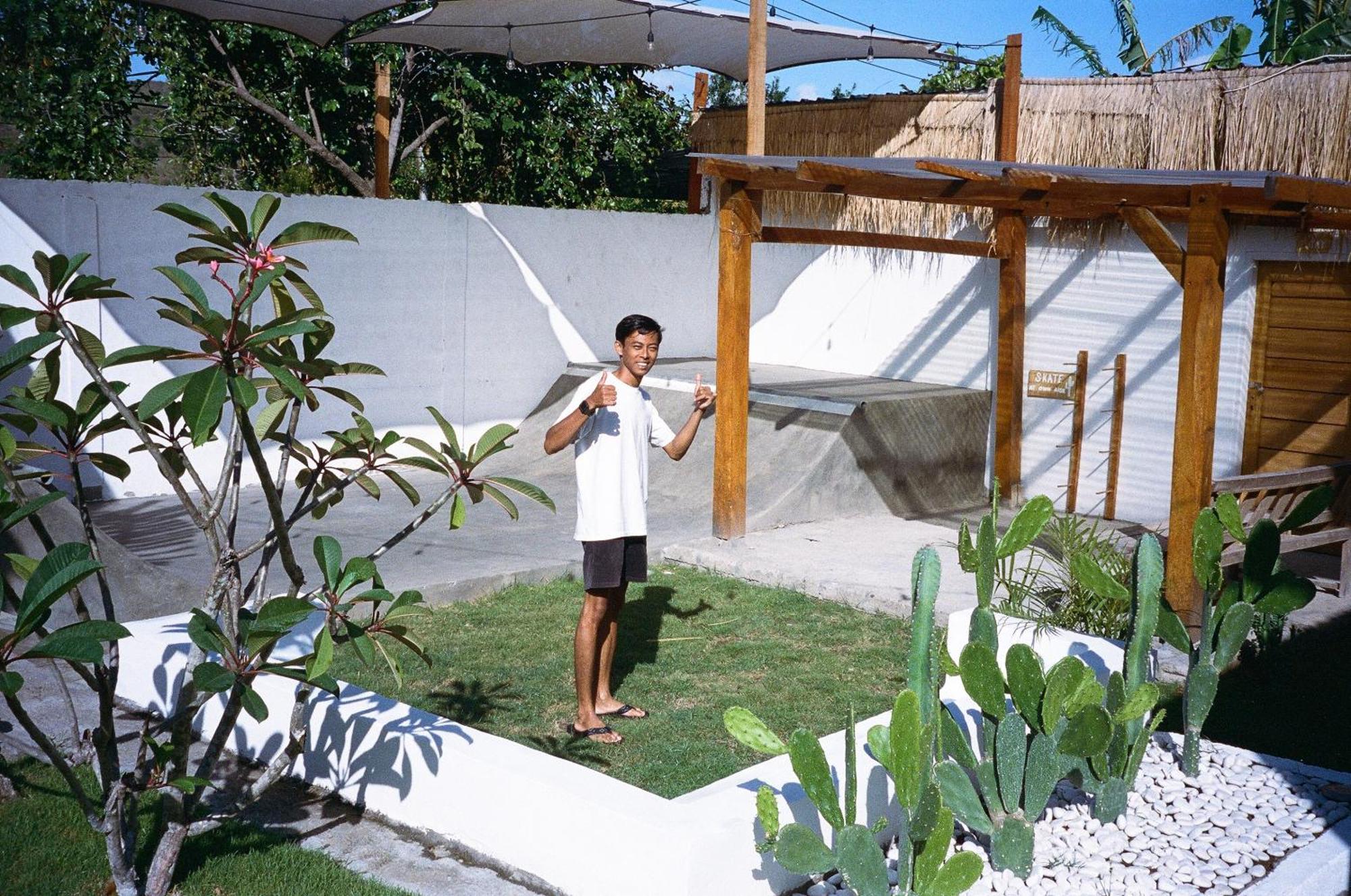 Ripbowl Guest House Selong Belanak Exterior photo